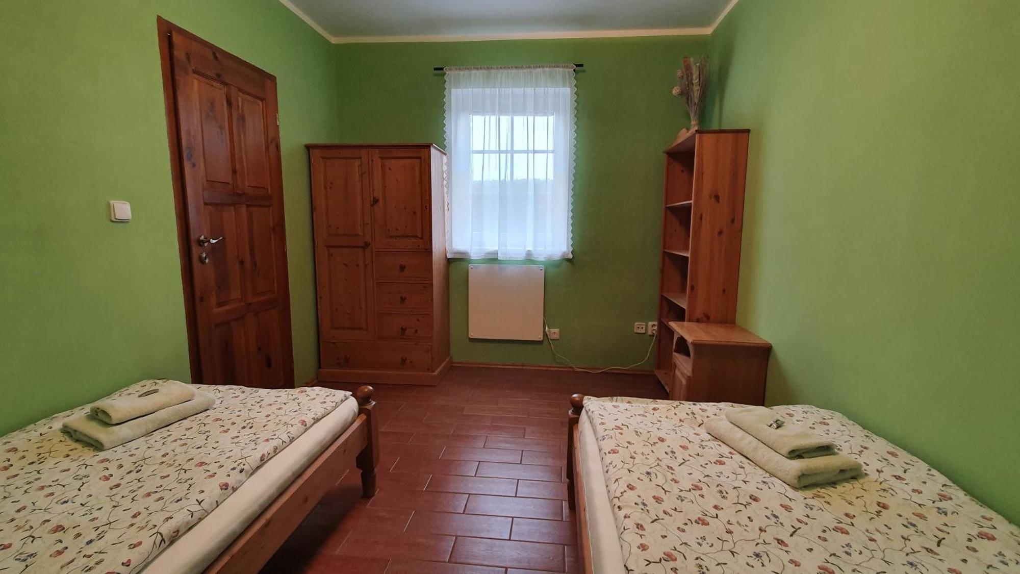 Penzion Na Lednicke Apartman Hlohovec Szoba fotó