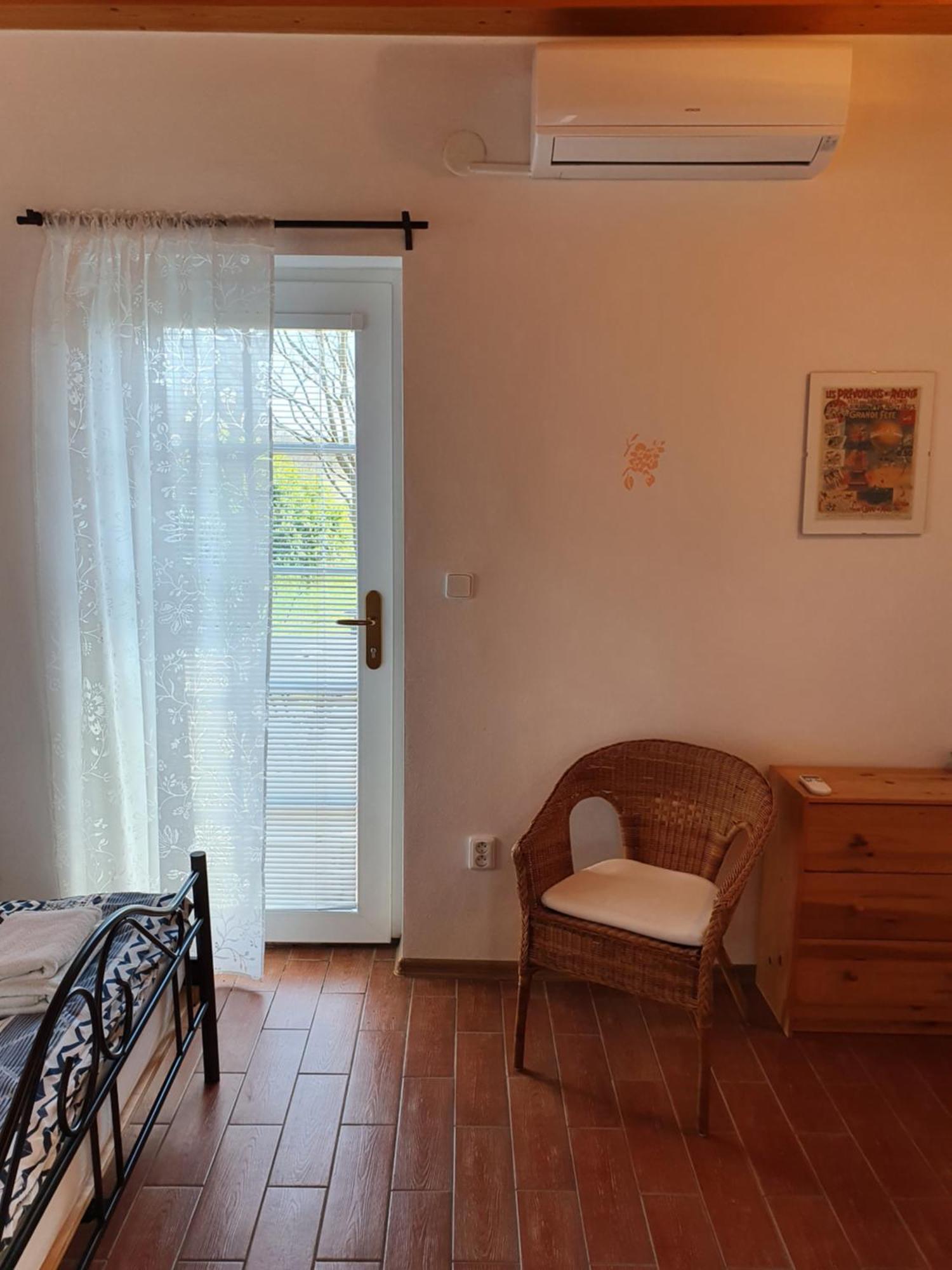 Penzion Na Lednicke Apartman Hlohovec Szoba fotó